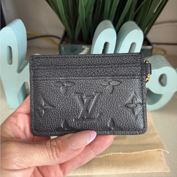 Louis Vuitton charm card holder - Picture 3 of 12